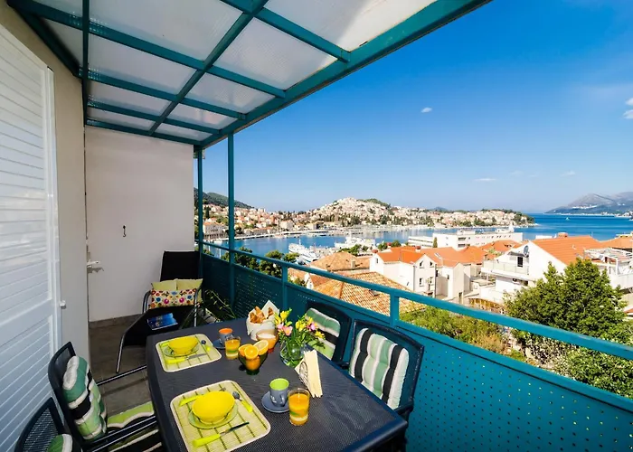 Apartment Radovan - One-Bedroom Apartment With Balcony And Sea View