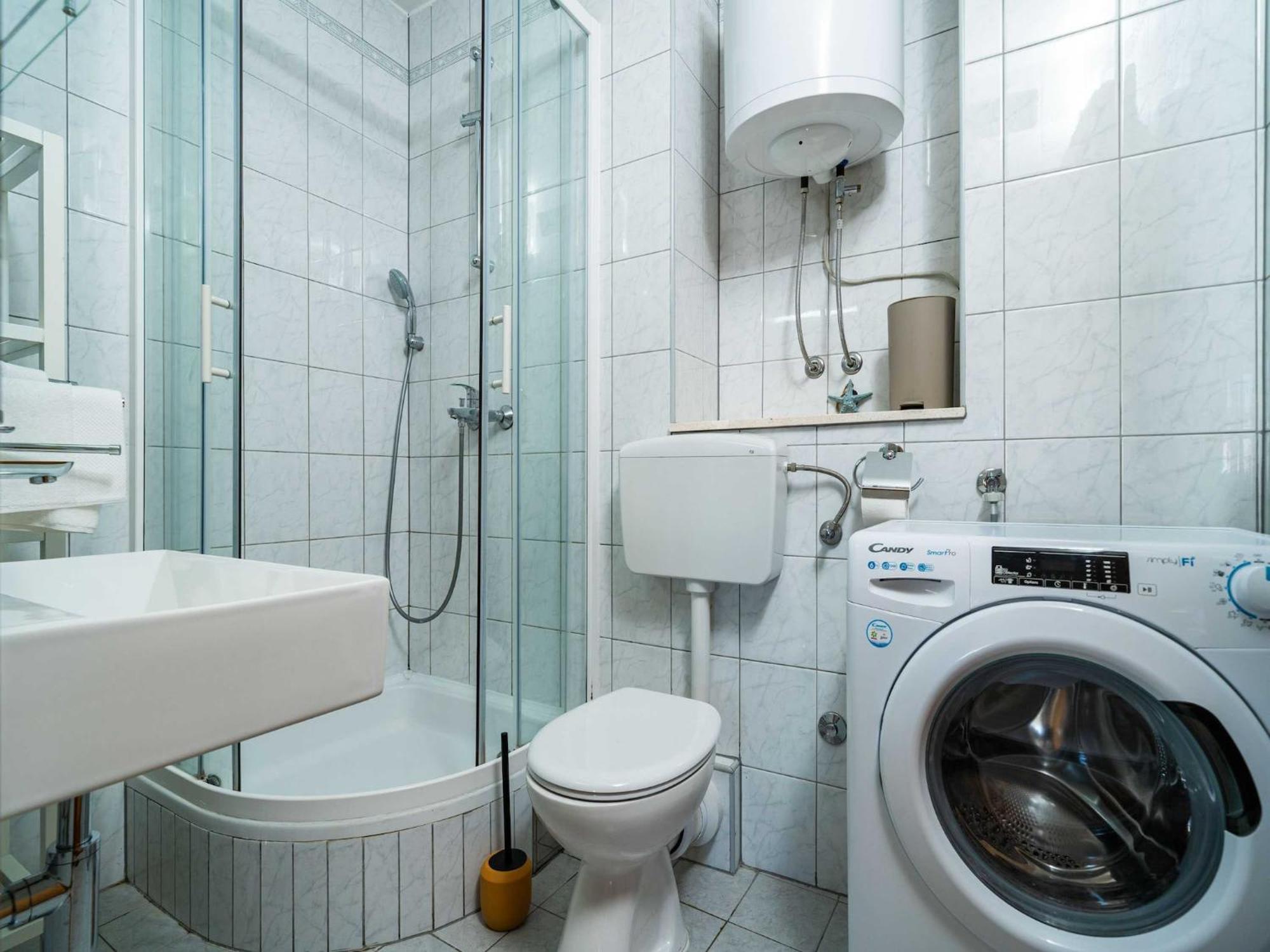 Radovan - One-bedroom With Balcony And Sea View *
